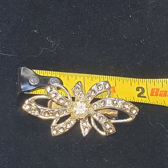 Silver Tone Clear Rhinestone Bow Unsigned Vtg - Picture 4 of 5